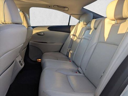 Used 2011 Lexus ES 350 image 29