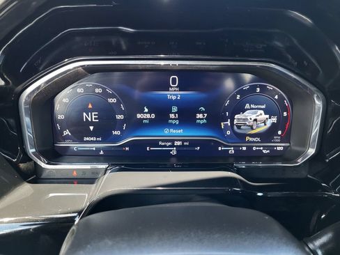 Used 2025 Chevrolet Silverado 2500 LT w/ Convenience Package AWD/4WD image 12
