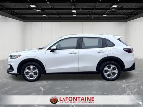 Used 2024 Honda HR-V LX image 2