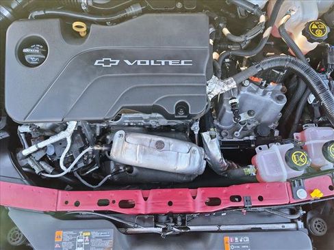 Used 2018 Chevrolet Volt LT w/ Comfort Package FWD image 22