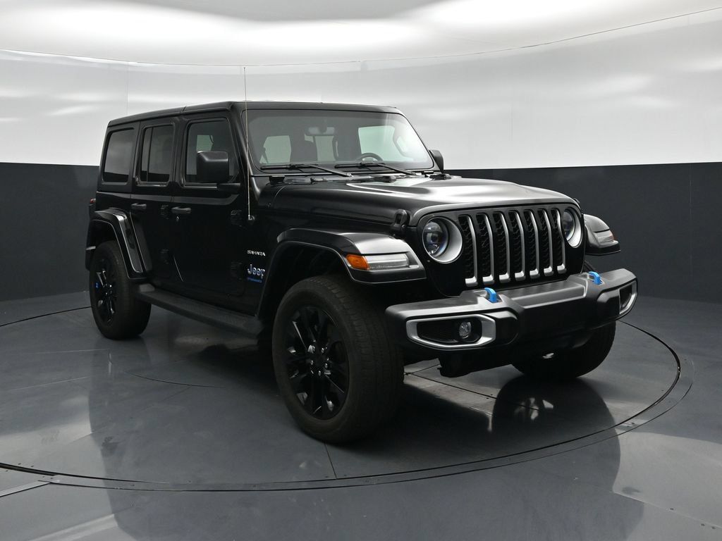 Used 2023 Jeep Wrangler Unlimited Sahara AWD/4WD image 52