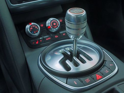 Used 2011 Audi R8 V10 AWD/4WD image 76