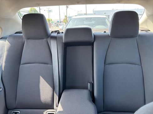 Used 2025 Toyota Corolla LE FWD image 38