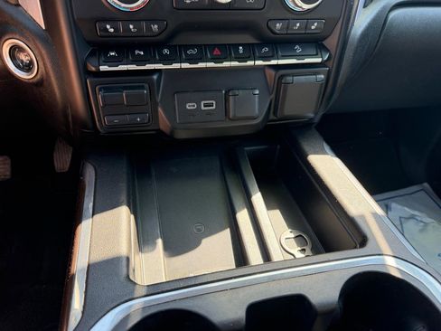 Used 2019 GMC Sierra 1500 SLT w/ SLT Premium Plus Package AWD/4WD image 13