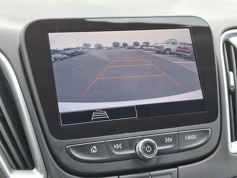 Certified 2022 Chevrolet Malibu LS FWD image 18