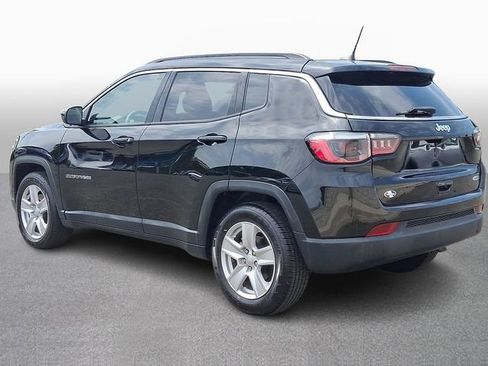 Used 2022 Jeep Compass Latitude FWD image 6