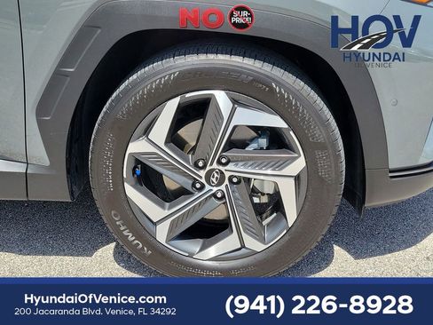 Certified 2024 Hyundai Tucson Limited FWD image 11