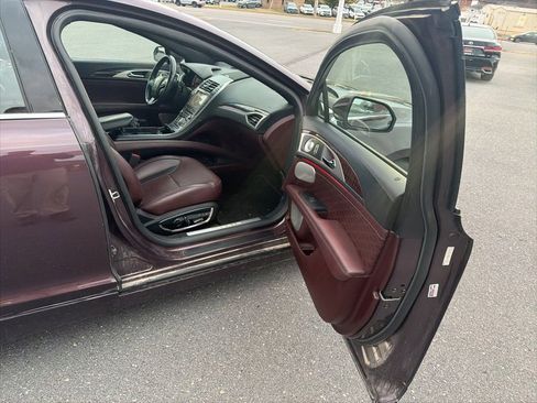 Used 2018 Lincoln MKZ Black Label w/ Technology Package image 20