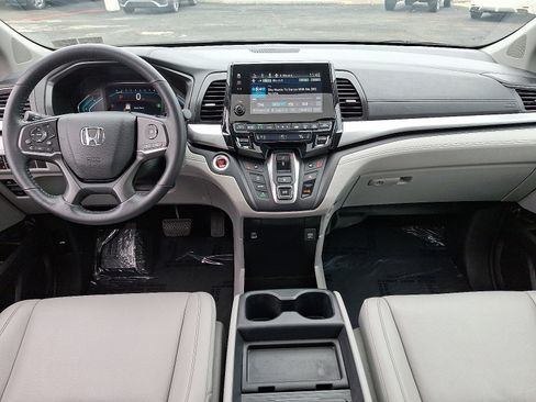 Used 2023 Honda Odyssey EX-L image 11