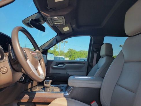 Used 2022 GMC Sierra 1500 SLT RWD image 11