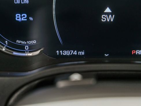 Used 2017 Cadillac Escalade ESV Luxury AWD/4WD image 24