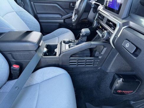 Used 2025 Toyota Tacoma SR5 image 10