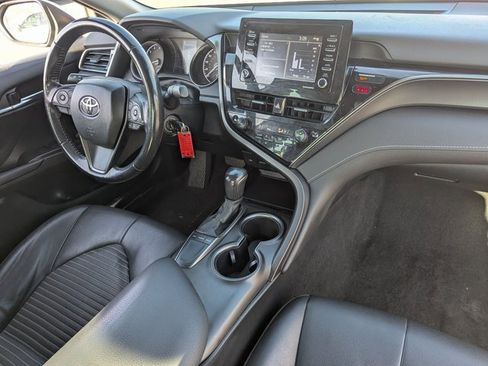 Used 2022 Toyota Camry SE image 30