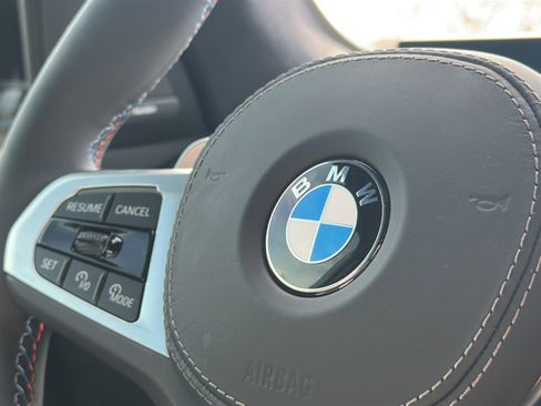 New 2025 BMW X7 M60i image 22