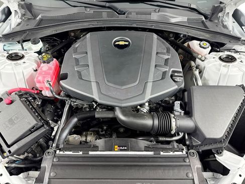 Used 2020 Chevrolet Camaro LT image 16