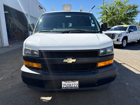 Used 2020 Chevrolet Express 3500 image 8