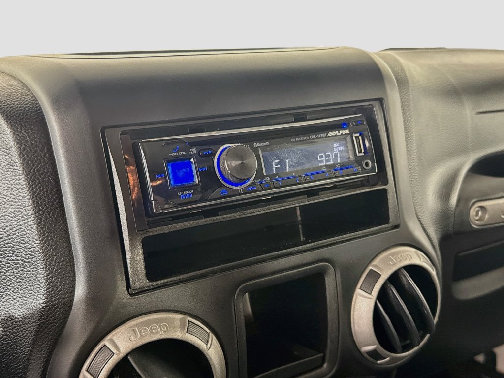 Used 2014 Jeep Wrangler Unlimited Sport AWD/4WD image 29