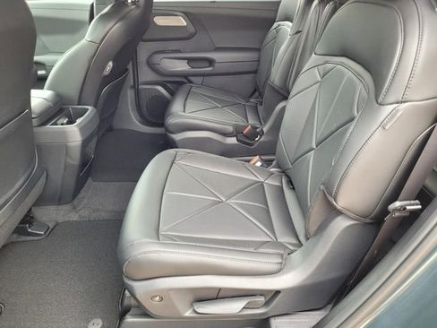 New 2027 Kia Telluride EX FWD image 13