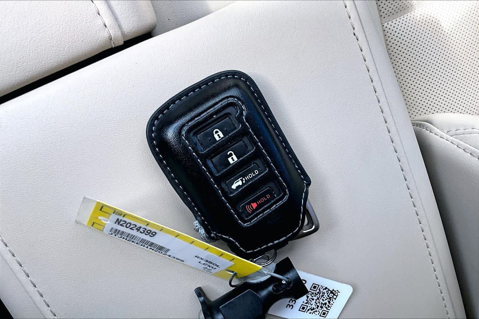 Used 2022 Lexus RX 350L FWD w/ Premium Package image 15