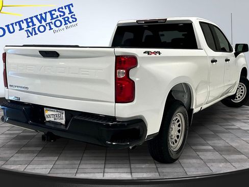 Used 2020 Chevrolet Silverado 1500 W/T w/ WT Value Package AWD/4WD image 7