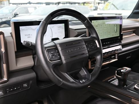 Used 2025 GMC Hummer EV 3X AWD/4WD image 17