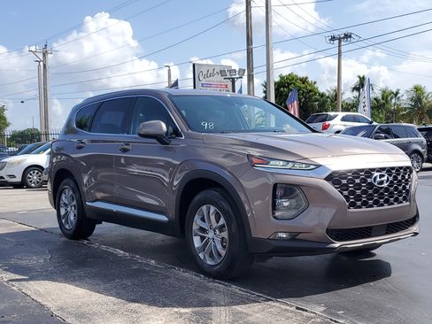 Used 2020 Hyundai Santa Fe SEL w/ Cargo Package image 5