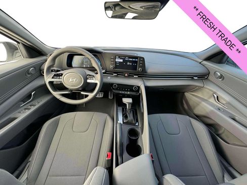 Used 2025 Hyundai Elantra Sport image 15