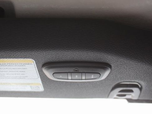 Used 2024 Jeep Wrangler Sport S image 34