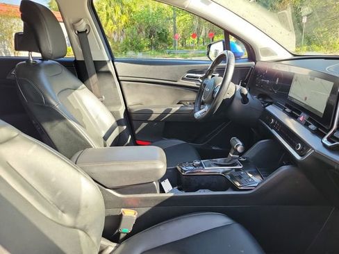 Used 2023 Kia Sportage SX FWD image 37