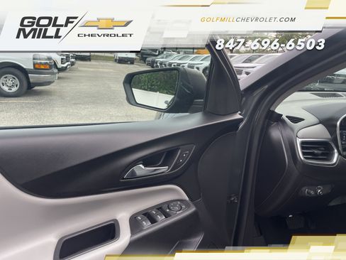 Used 2018 Chevrolet Equinox LS FWD image 12