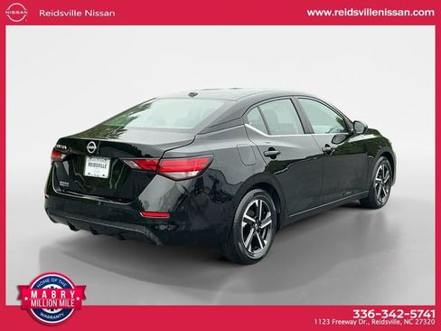 Used 2025 Nissan Sentra SV FWD image 6