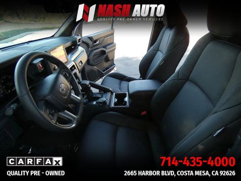 Used 2025 Toyota Tacoma TRD Sport AWD/4WD image 59