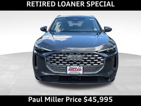 Used 2025 Audi Q5 Premium w/ Premium Plus AWD/4WD image 2