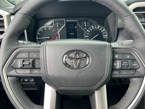 Used 2025 Toyota Tundra SR5 w/ SR5 Premium Package AWD/4WD image 19