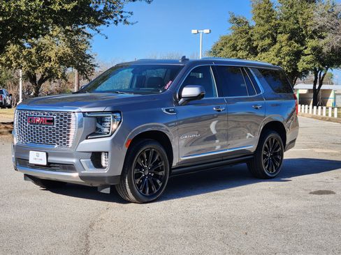Certified 2022 GMC Yukon Denali image 3