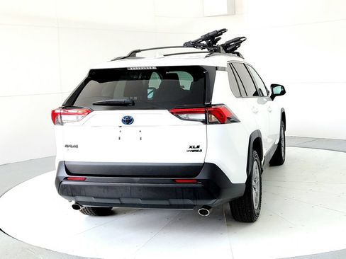 Used 2024 Toyota RAV4 XLE AWD/4WD image 5