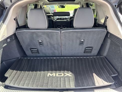 Used 2023 Acura MDX SH-AWD w/ Advance Package image 8