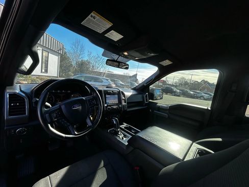 Used 2017 Ford F150 XLT w/ Equipment Group 302A Luxury image 27