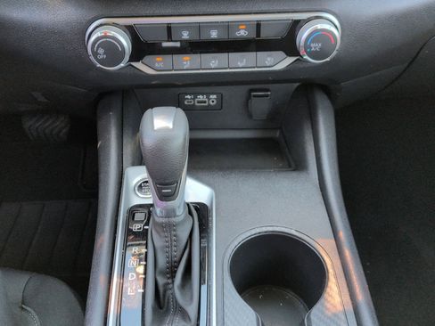 Used 2025 Nissan Altima 2.5 S FWD image 25