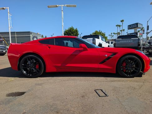 Certified 2016 Chevrolet Corvette Stingray Coupe w/ 2LT Preferred Equipment Group RWD image 7