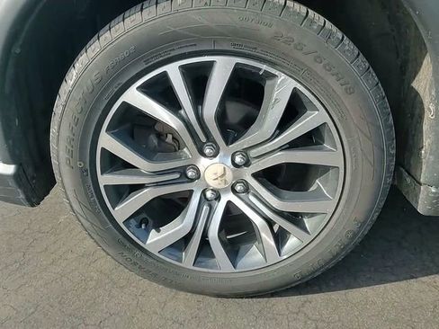 Used 2018 Mitsubishi Outlander ES image 8