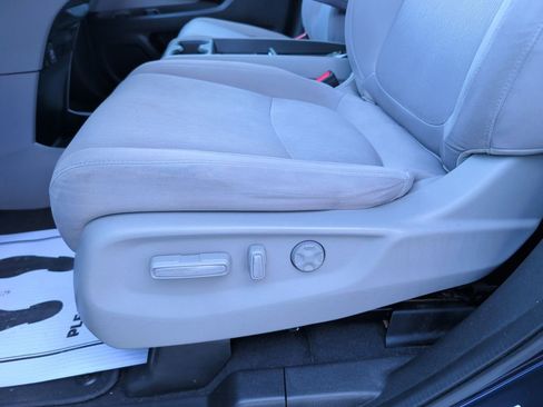 Used 2018 Honda Odyssey EX image 9