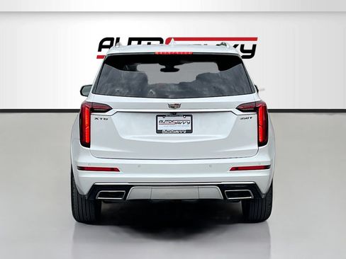 Used 2025 Cadillac XT6 Luxury FWD image 6