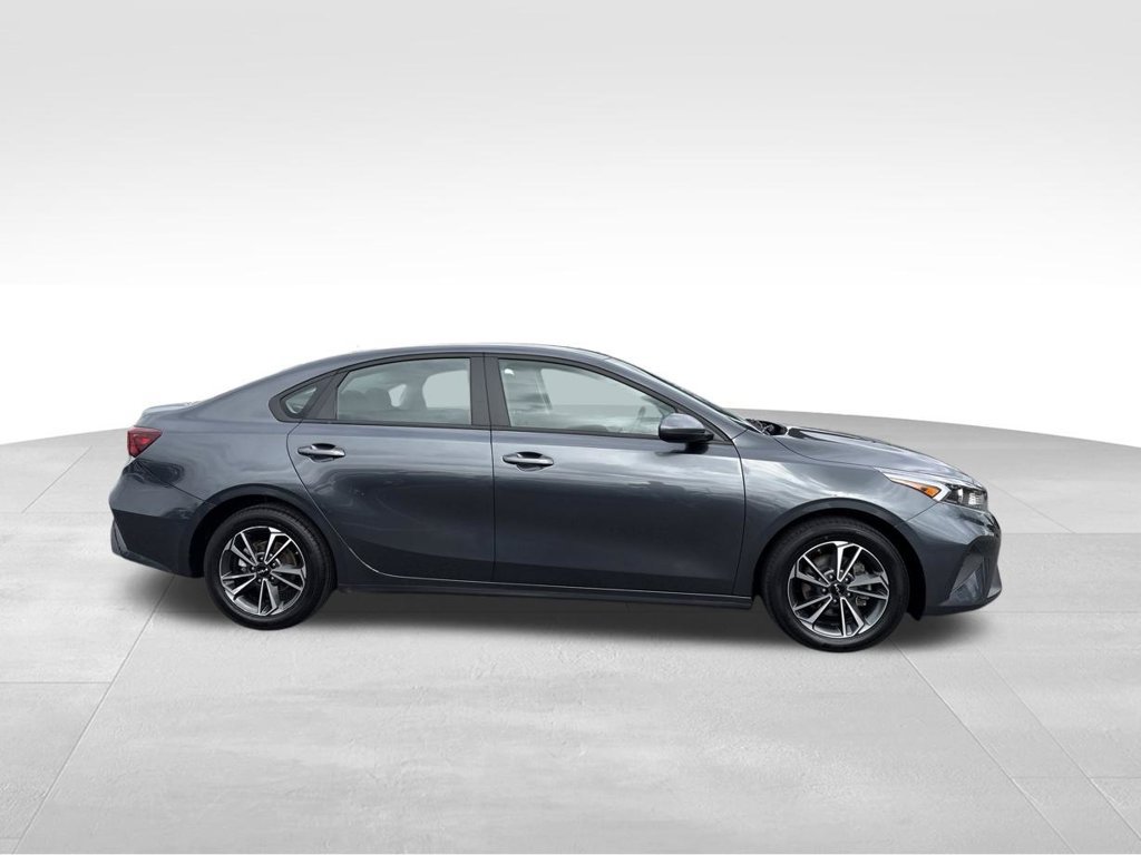 Certified 2024 Kia Forte LXS FWD image 6