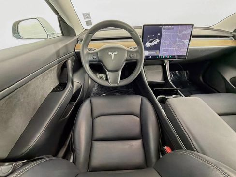 Used 2020 Tesla Model 3 Standard Range Plus RWD image 13