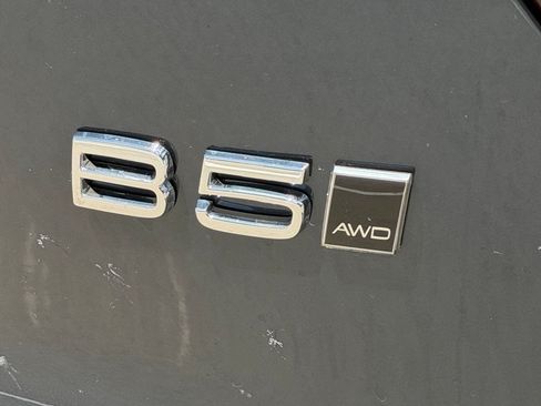 New 2026 Volvo XC40 B5 Plus w/ Climate Package AWD/4WD image 7