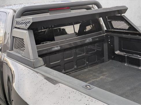 Used 2018 RAM 3500 Laramie image 10