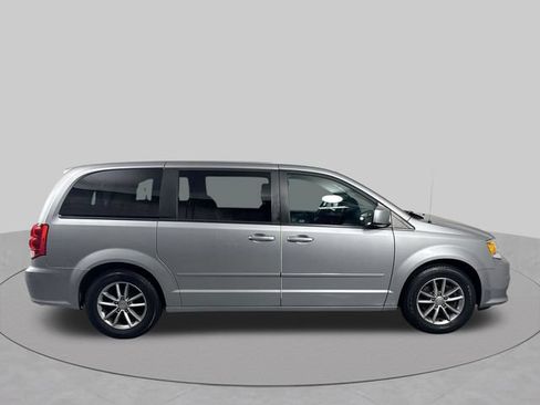 Used 2015 Dodge Grand Caravan SE FWD image 36