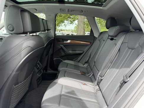 Certified 2023 Audi Q5 2.0T Premium Plus w/ Premium Plus Package AWD/4WD image 21