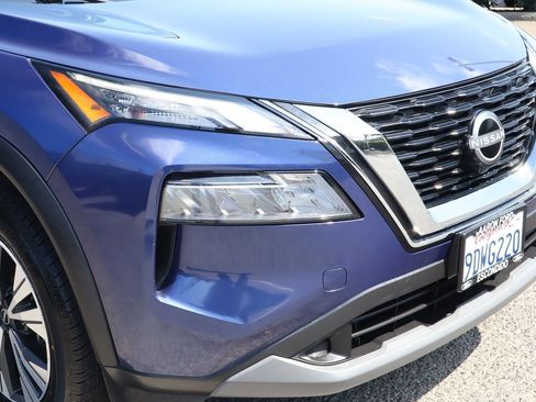 Used 2023 Nissan Rogue SV FWD image 9